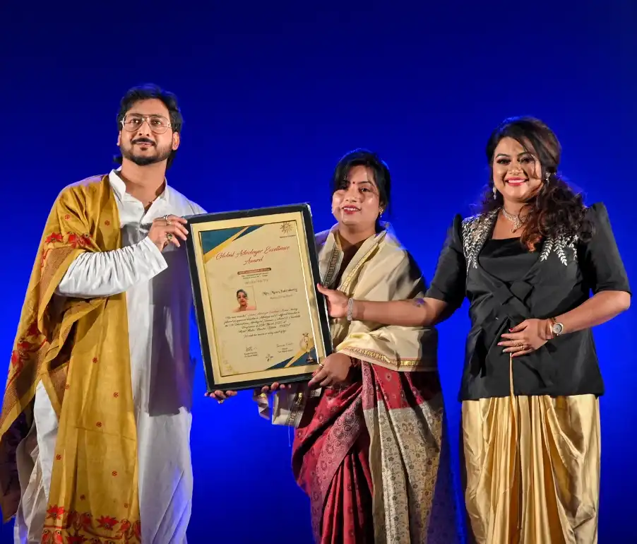 Smt. Mou Chakraborty